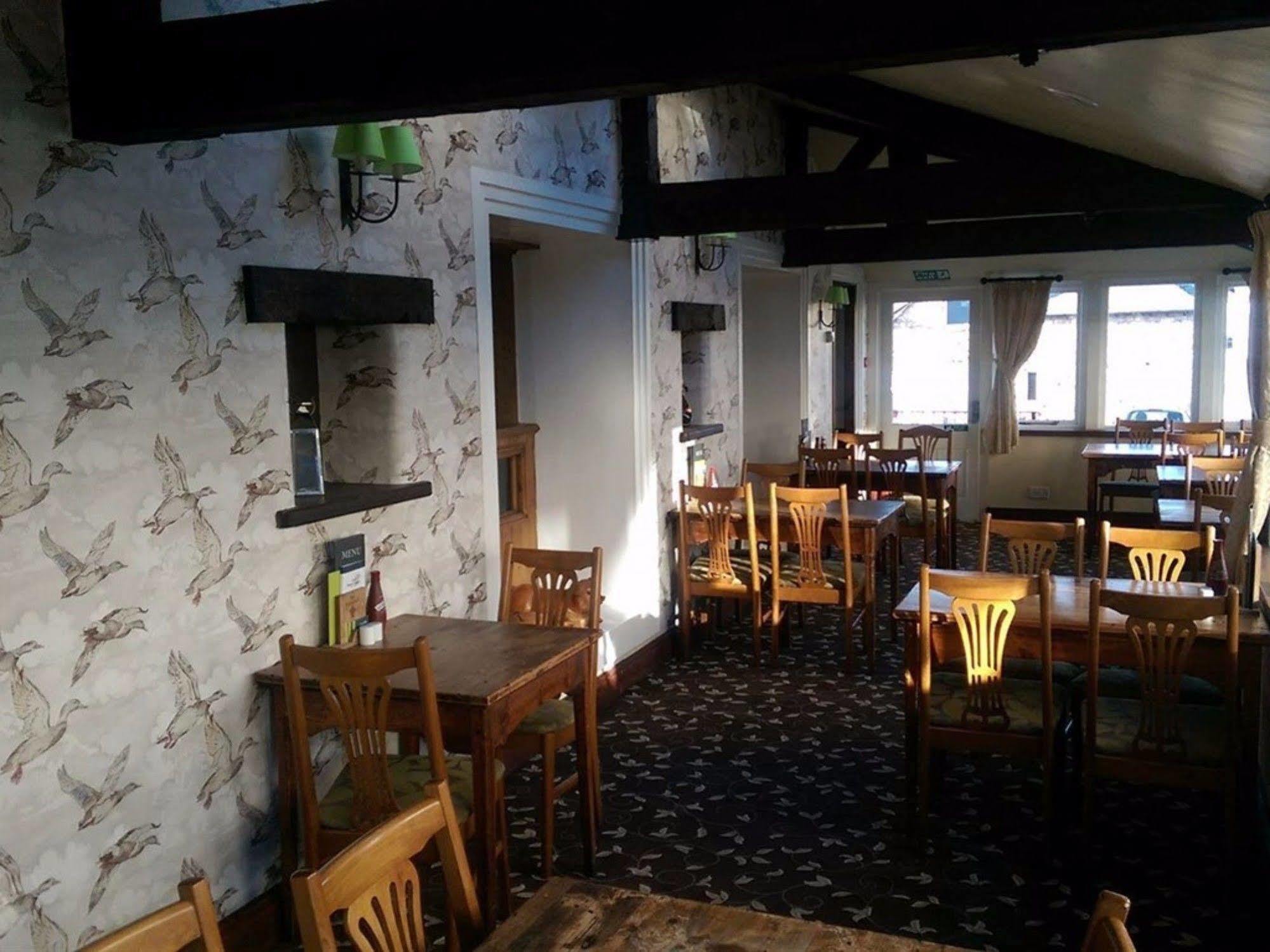 The Wheatsheaf Inn Ingleton  Kültér fotó